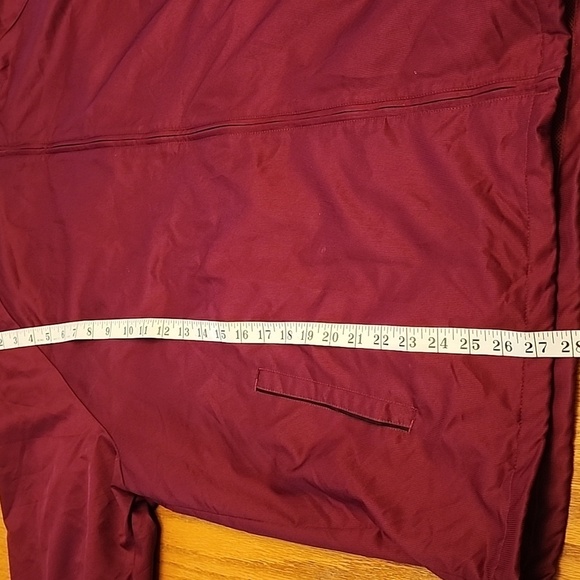 PGA Tour Red Jacket with Full-Zip and Fitted Cuffs - Picture 10 of 15